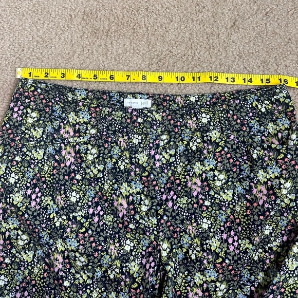 J. Jill Cotton Floral Live-In Chino Pants Size 8 - Picture 5 of 8